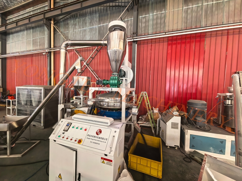 योंगटे प्लास्टिक मशीनरी रबर पाउडर प्रसंस्करण में अंतर को तोड़ती है: लागत कम करती है और दक्षता बढ़ाती है