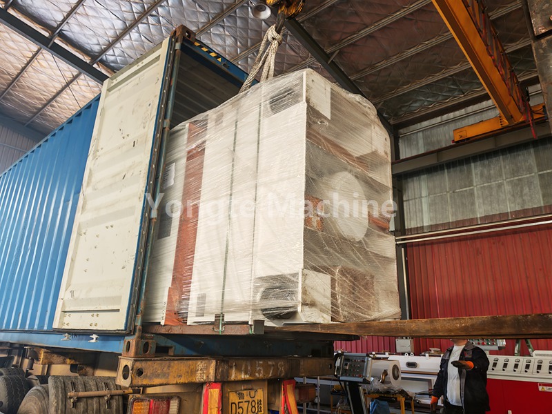 योंगटे प्लास्टिक रीसाइक्लिंग उपकरण अफ्रीका ग्राहक को भेजा गया